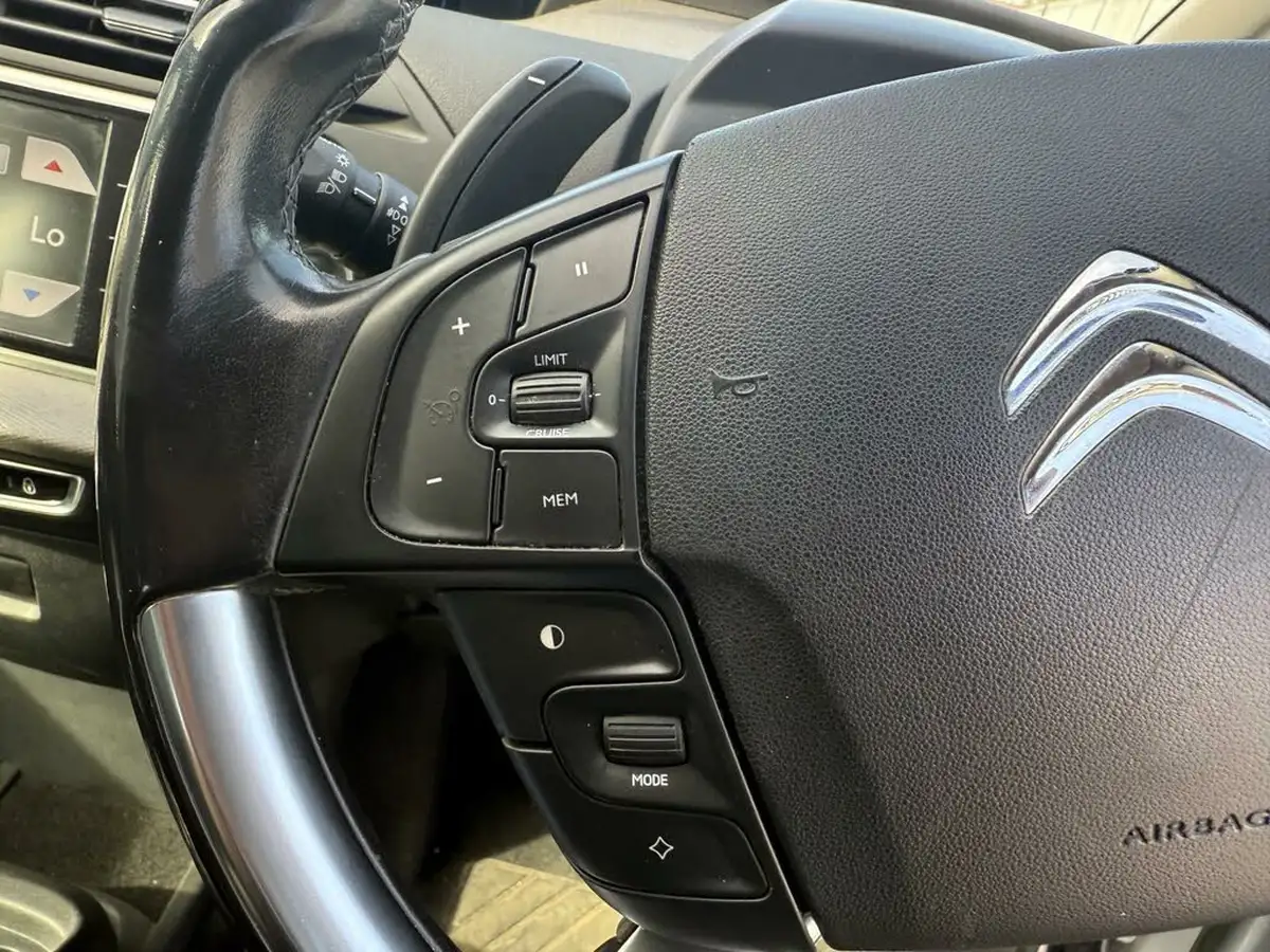 2013-citroen-c4-picasso-16e-hdi-exclusive-etg6-big-13