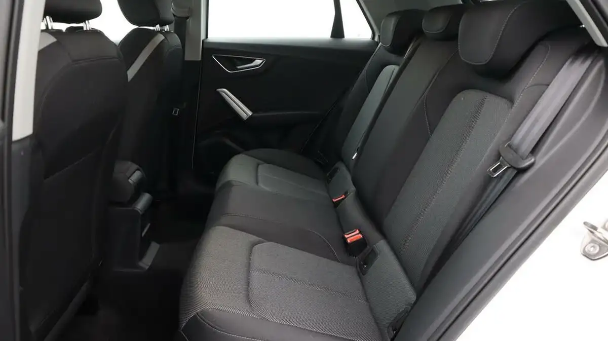 2022-audi-q2-10-30-tfsi-sport-big-16