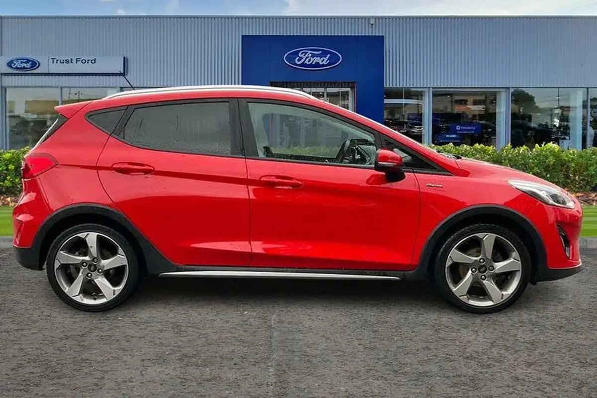 2018-ford-fiesta-10t-active-x-125ps-big-2