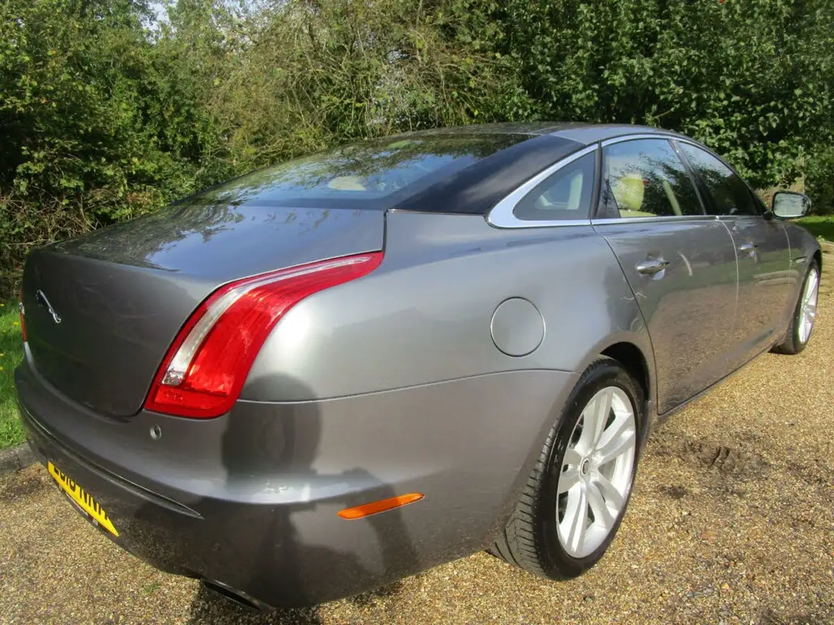 2010-jaguar-xj-series-50-xj-premium-luxury-lwb-big-5