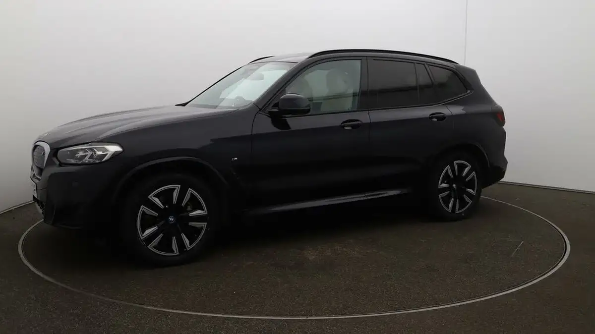 2022-bmw-ix3-e-m-sport-big-42