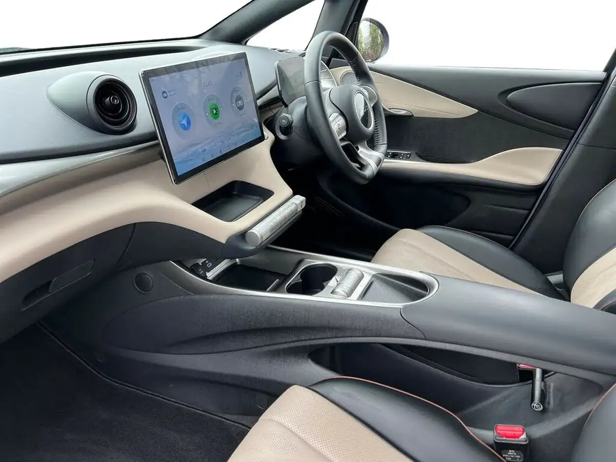 2024-byd-dolphin-e-comfort-big-10