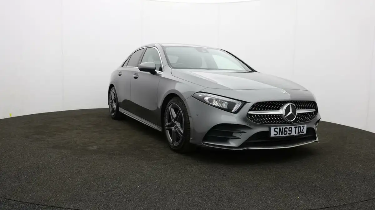 2019-mercedes-benz-a-class-20-a220-amg-line-saloon-4d-4matic-big-43