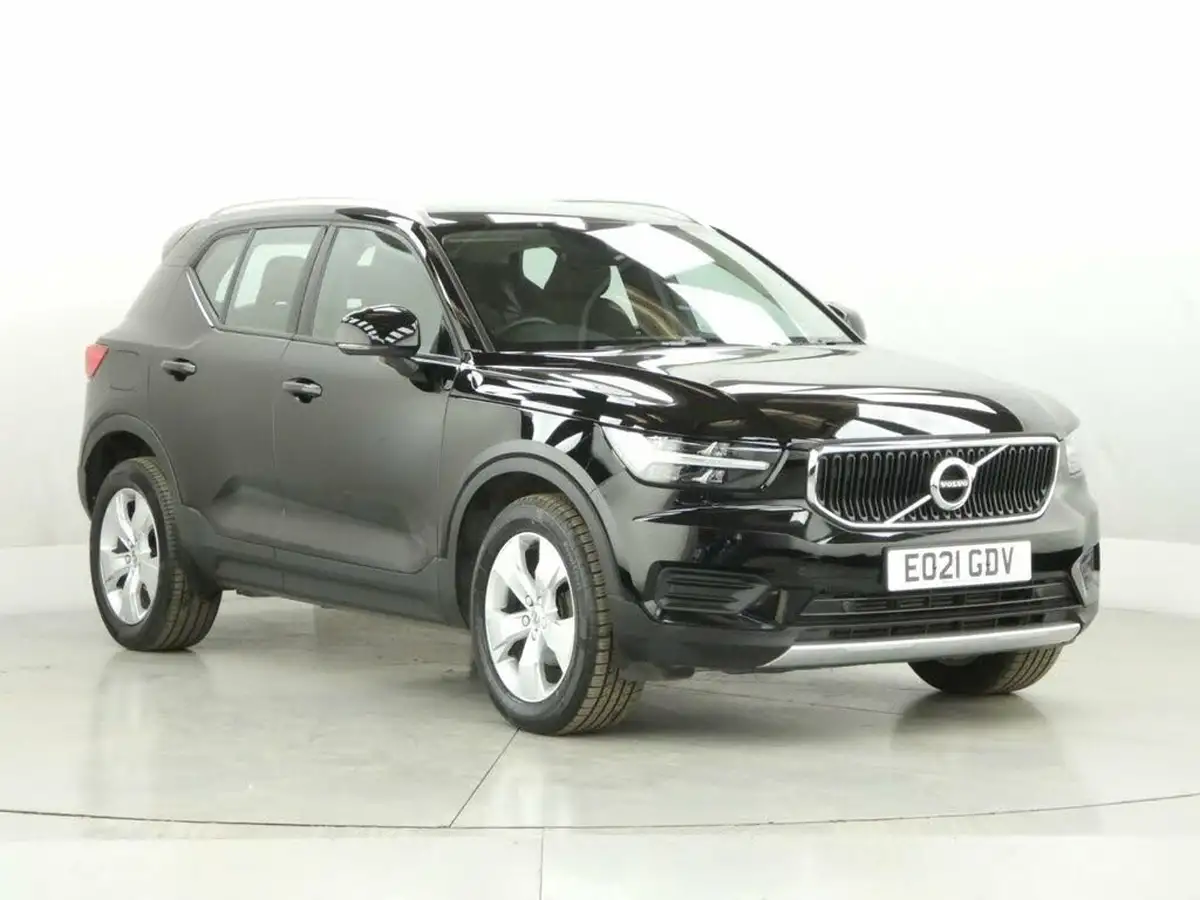 2021-volvo-xc40-15-t3-momentum-161bhp-big-1