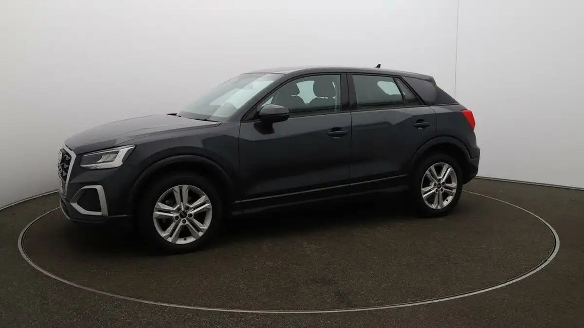 2021-audi-q2-10-30-tfsi-sport-big-57
