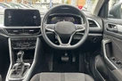 2023-volkswagen-t-roc-15-tsi-life-dsg-small-43