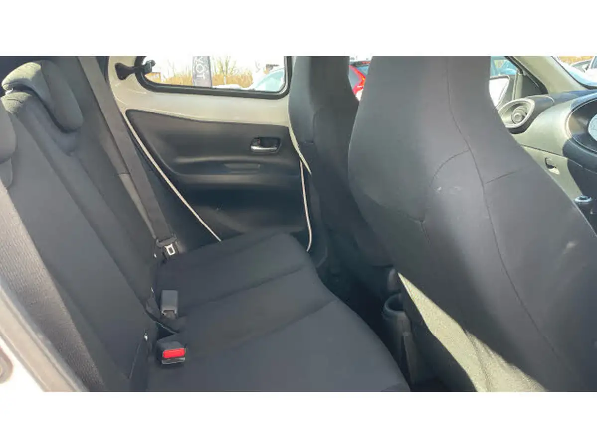 2023-toyota-aygo-x-10-vvt-i-pure-big-11