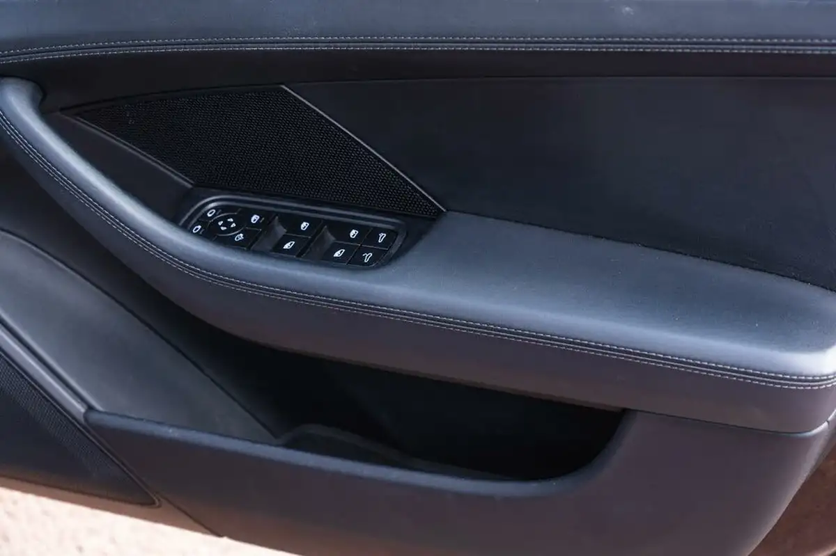 2022-porsche-panamera-40-turbo-s-hatchback-big-27