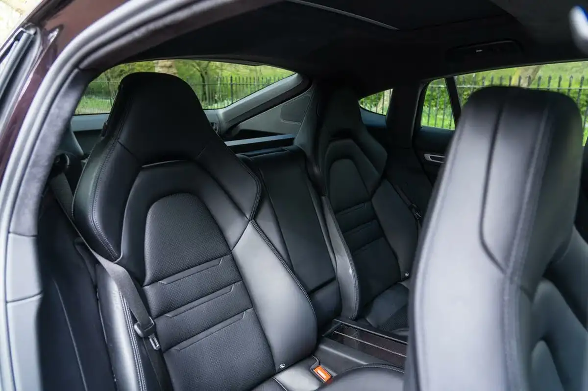 2022-porsche-panamera-40-turbo-s-hatchback-big-51