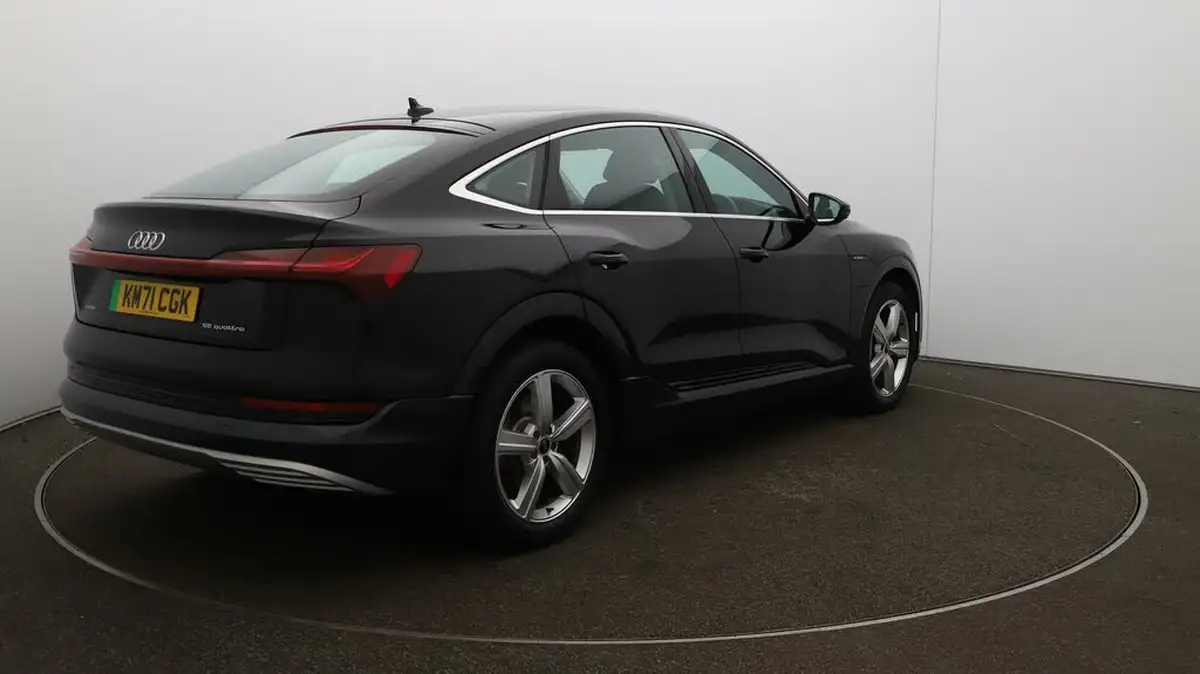 2021-audi-e-tron-55e-technik-sportback-big-7