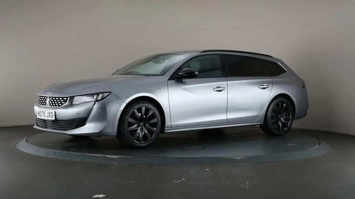 2021-peugeot-508-12-puretech-gt-big-35