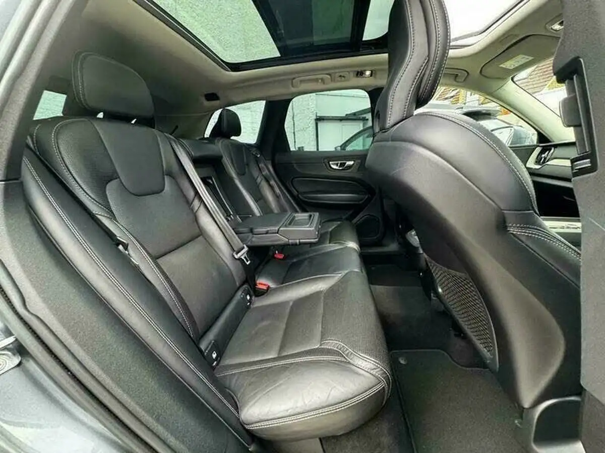 2018-volvo-xc60-20td-d4-inscription-pro-4x4-geartronic-big-45