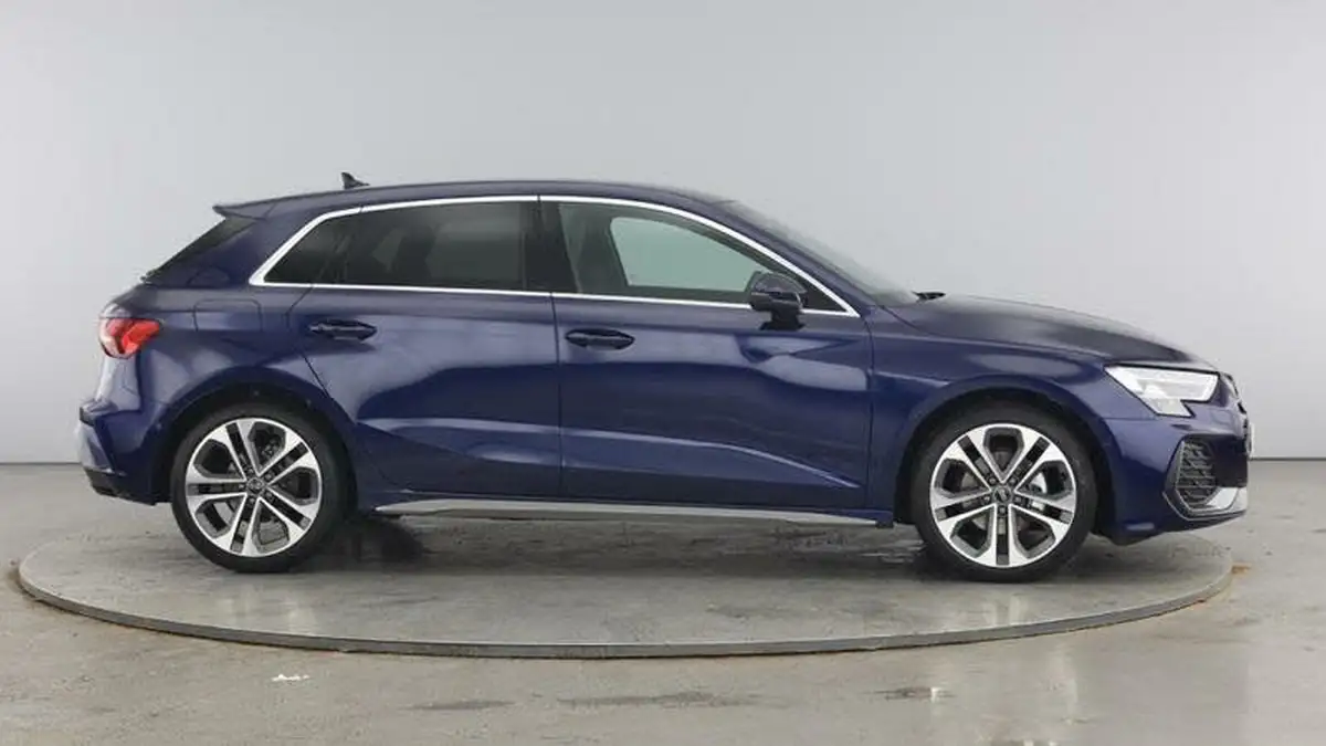 2024-audi-a3-15-30-tfsi-s-line-sportback-5d-tronic-big-3
