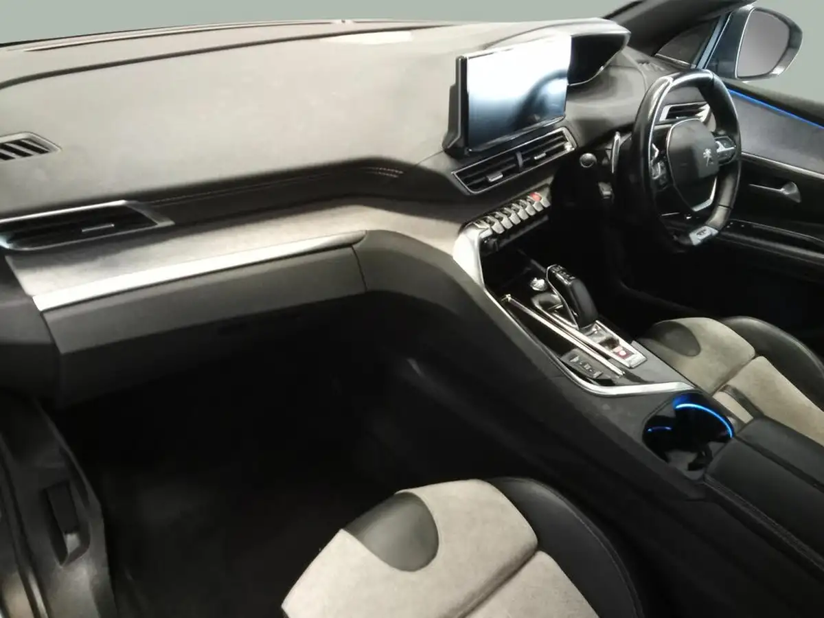 2021-peugeot-3008-suv-big-2