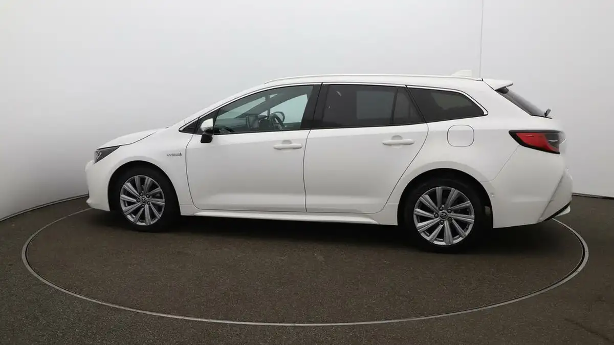 2021-toyota-corolla-18-vvt-i-design-trk-hatchback-5d-big-50