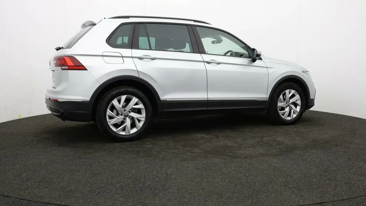 2021-volkswagen-tiguan-15-tsi-life-150ps-dsg-big-27