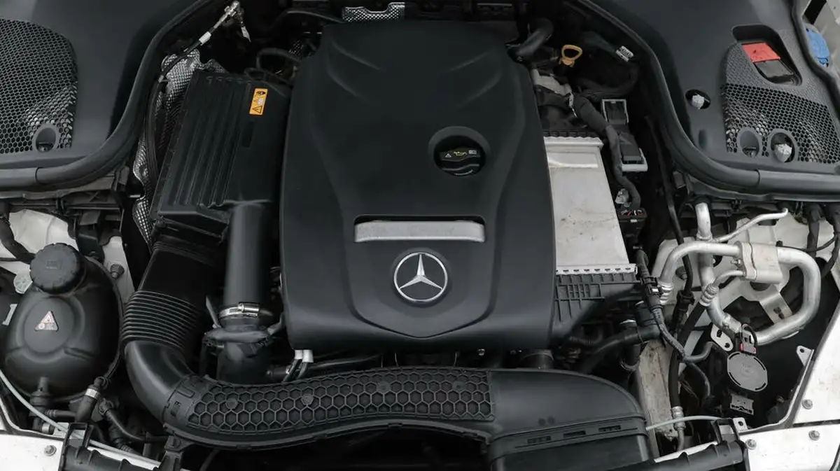 2020-mercedes-benz-e-class-20-e300-amg-line-premiumss-coupe-big-19
