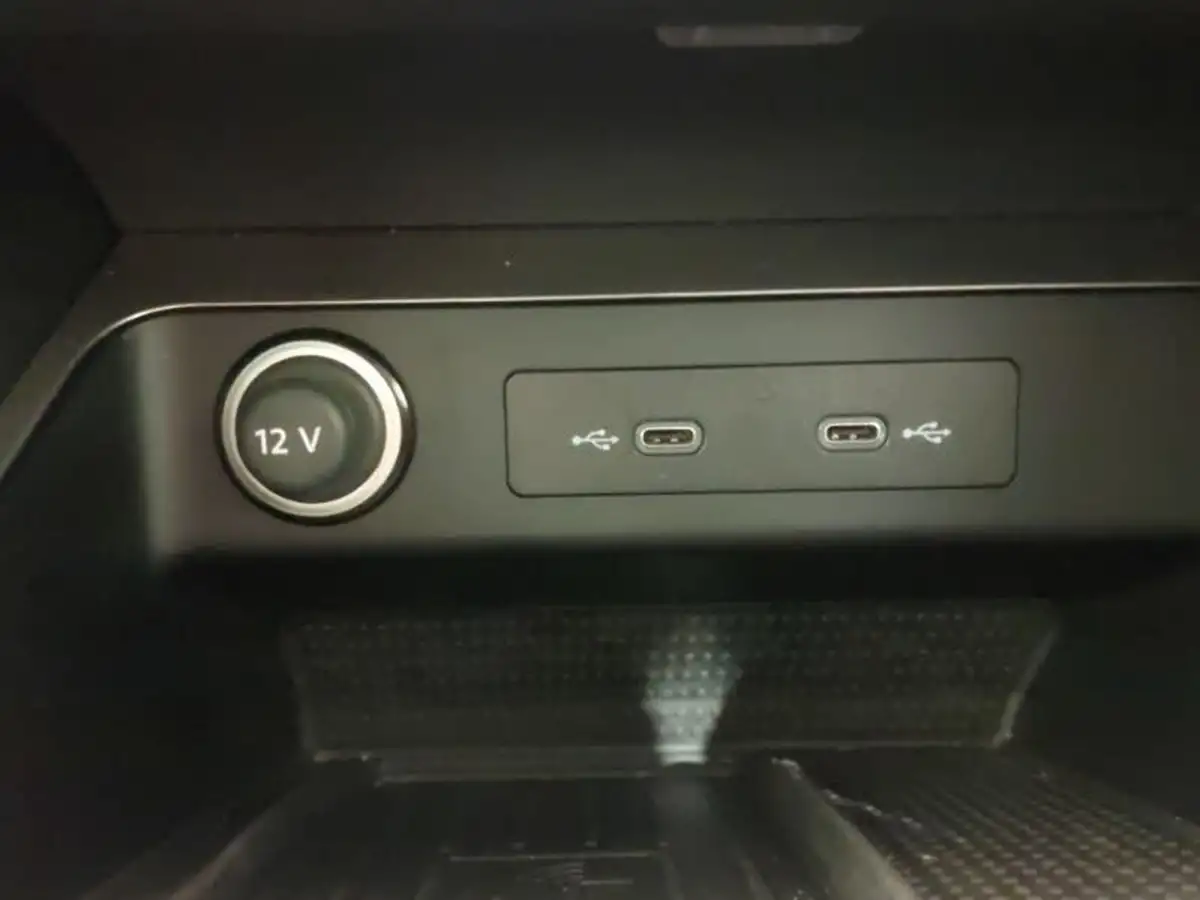 2022-seat-ateca-15-ecotsi-xperience-big-13