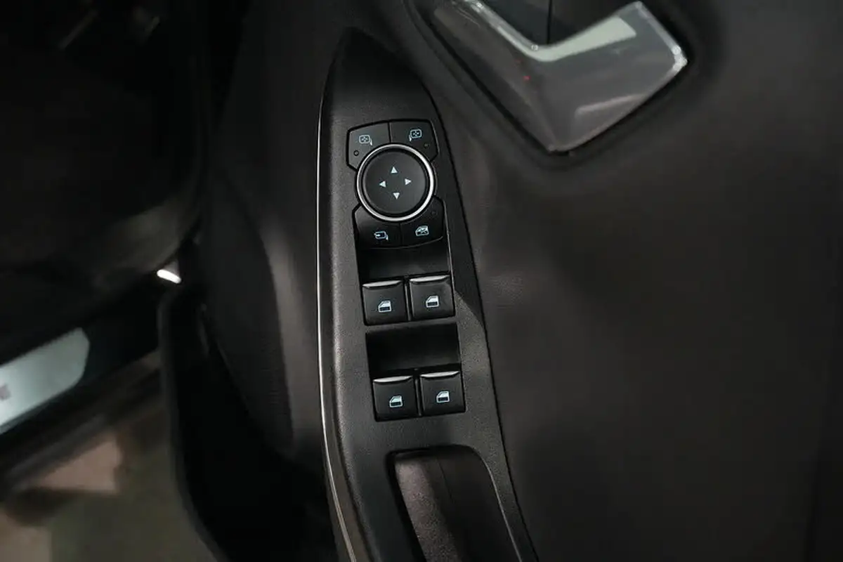 2021-ford-puma-suv-15-st-big-28