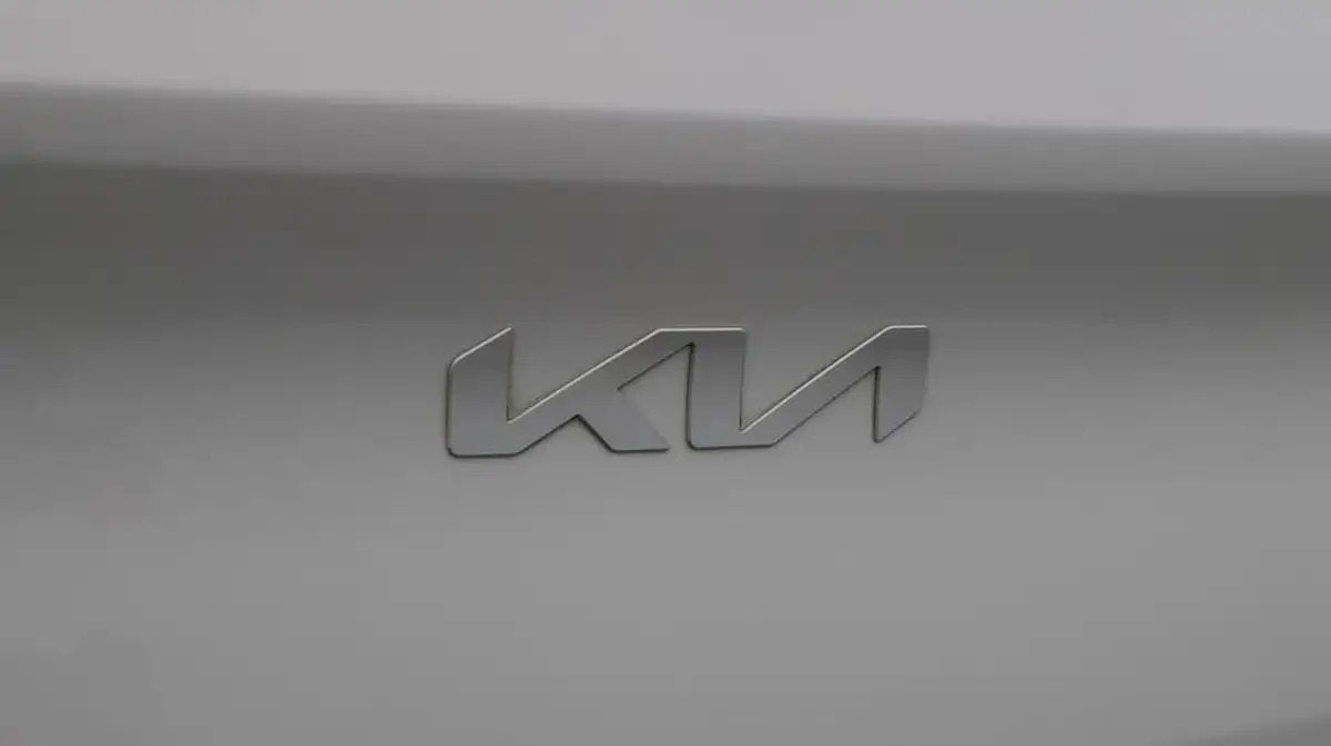 2022-kia-stonic-10-t-gdi-connect-dct-big-21