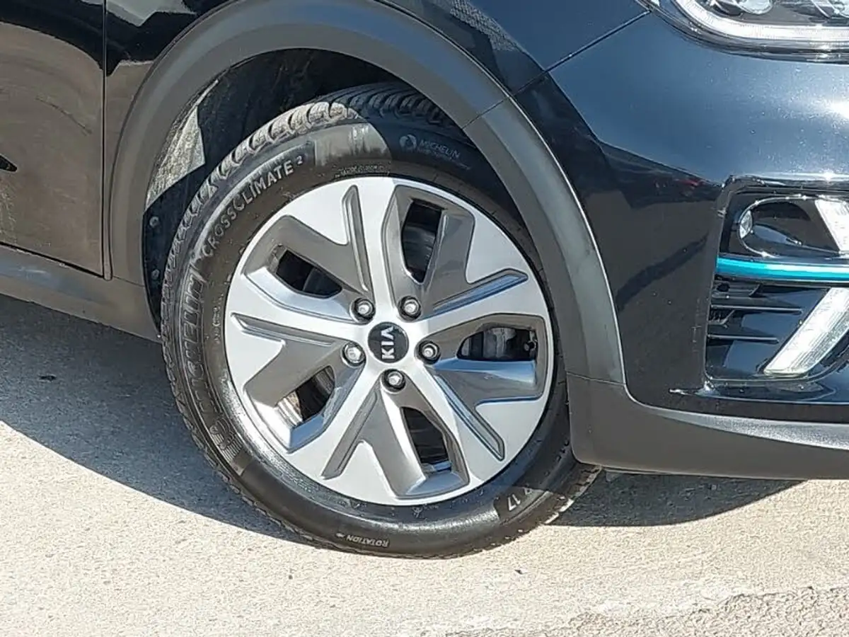 2020-kia-e-niro-ev-4-big-8