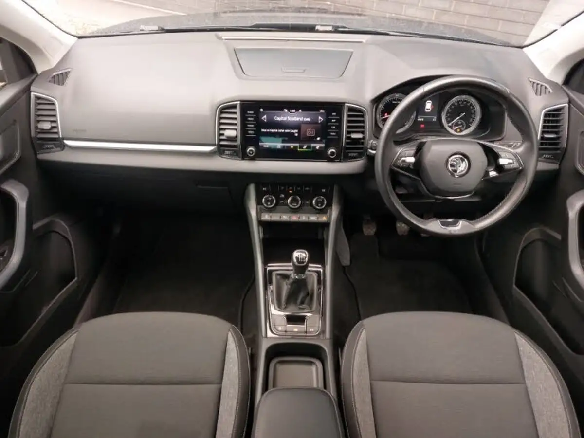 2020-skoda-karoq-15-tsi-se-drive-big-2