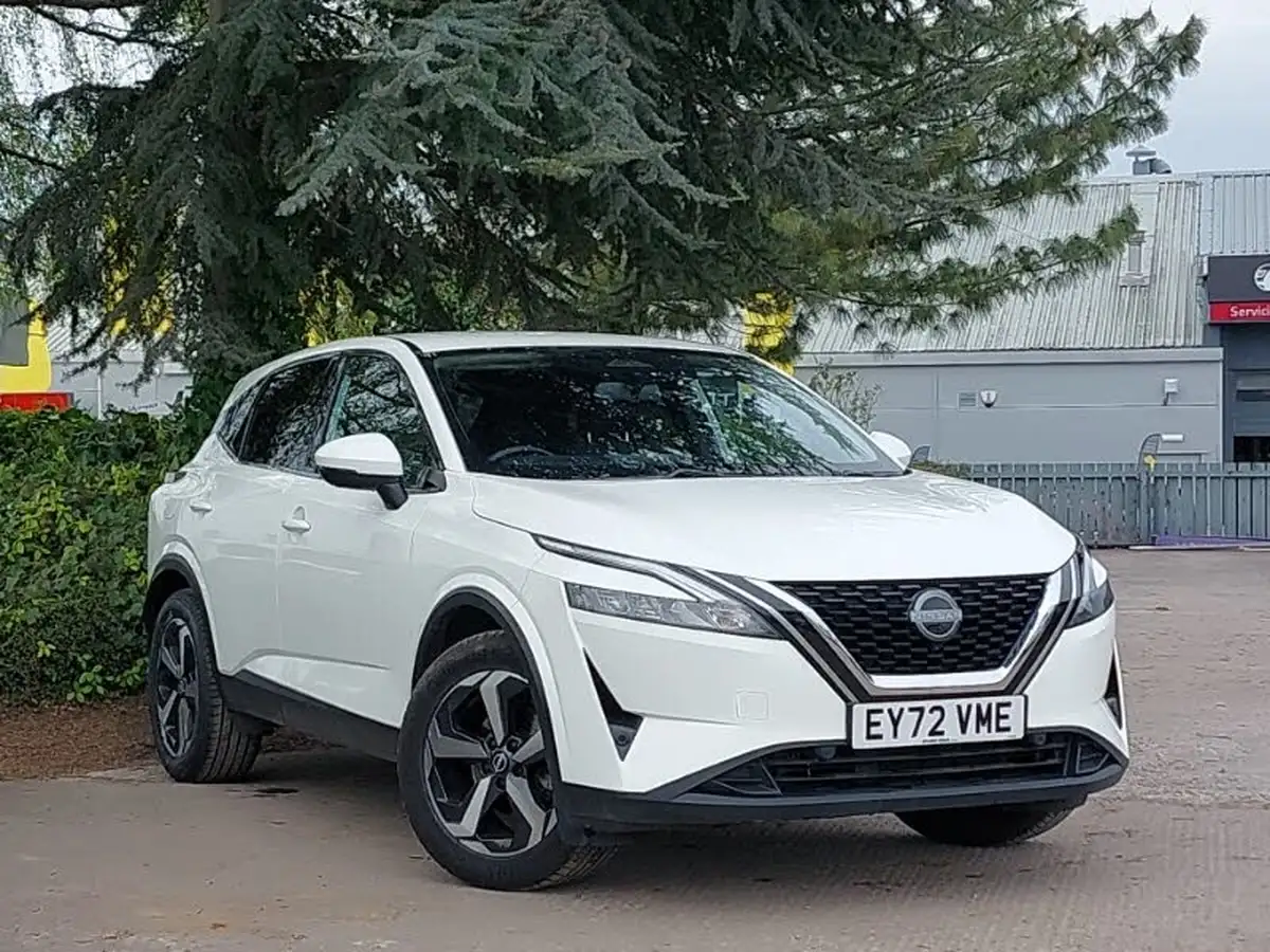 2022-nissan-qashqai-13-dig-t-n-connecta-158ps-4wd-xtronic-big-0