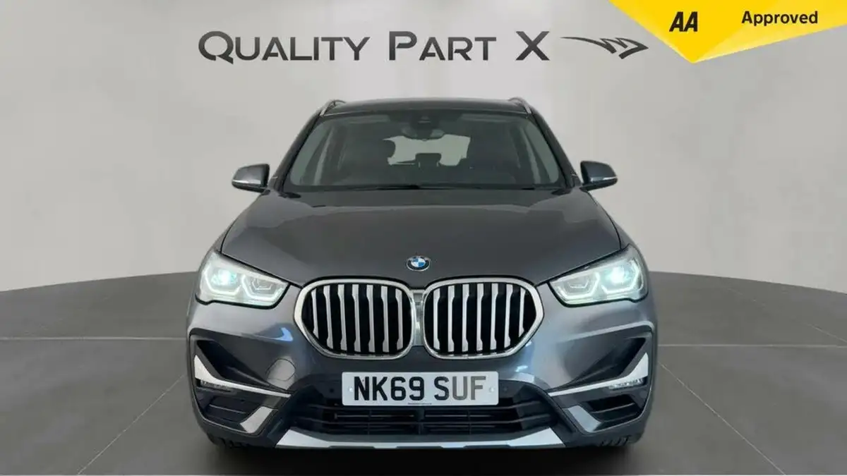 2019-bmw-x1-20-sdrive-20i-xline-sdrive-20i-big-7