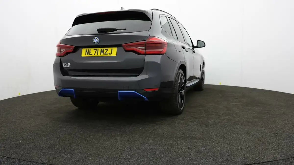 2021-bmw-ix3-e-premier-edition-big-75