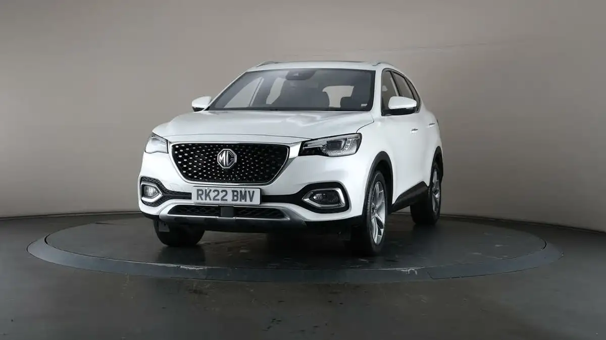 2022-mg-hs-15t-gdi-exclusive-162ps-big-39