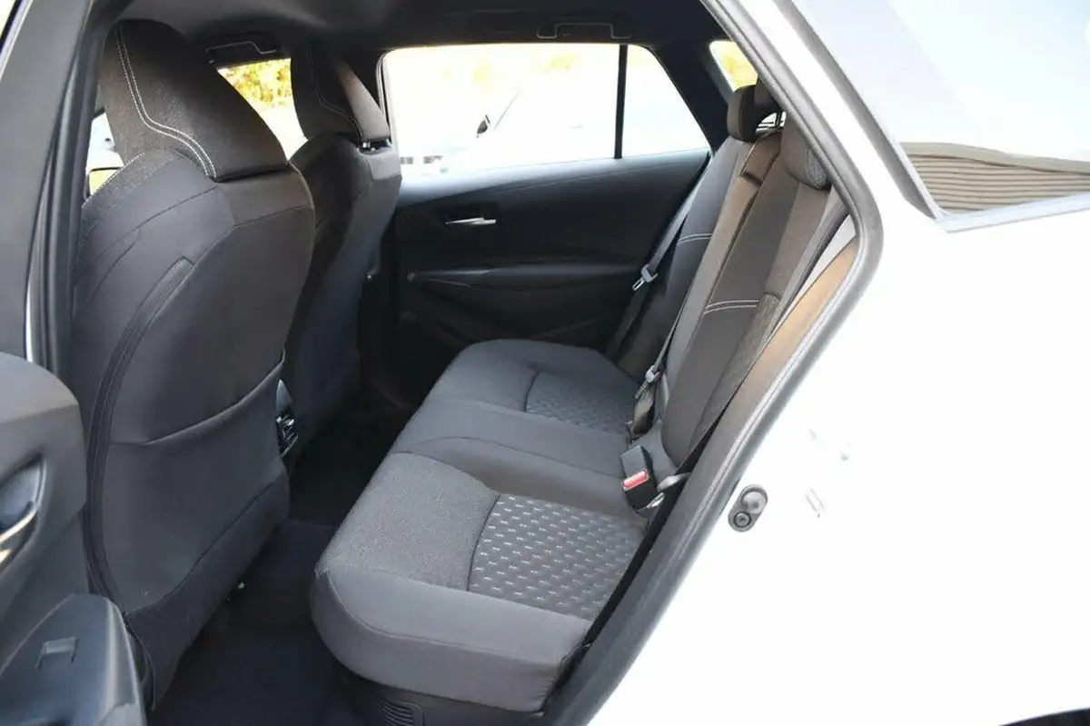 2024-toyota-corolla-18-vvt-i-icon-touring-sports-big-16