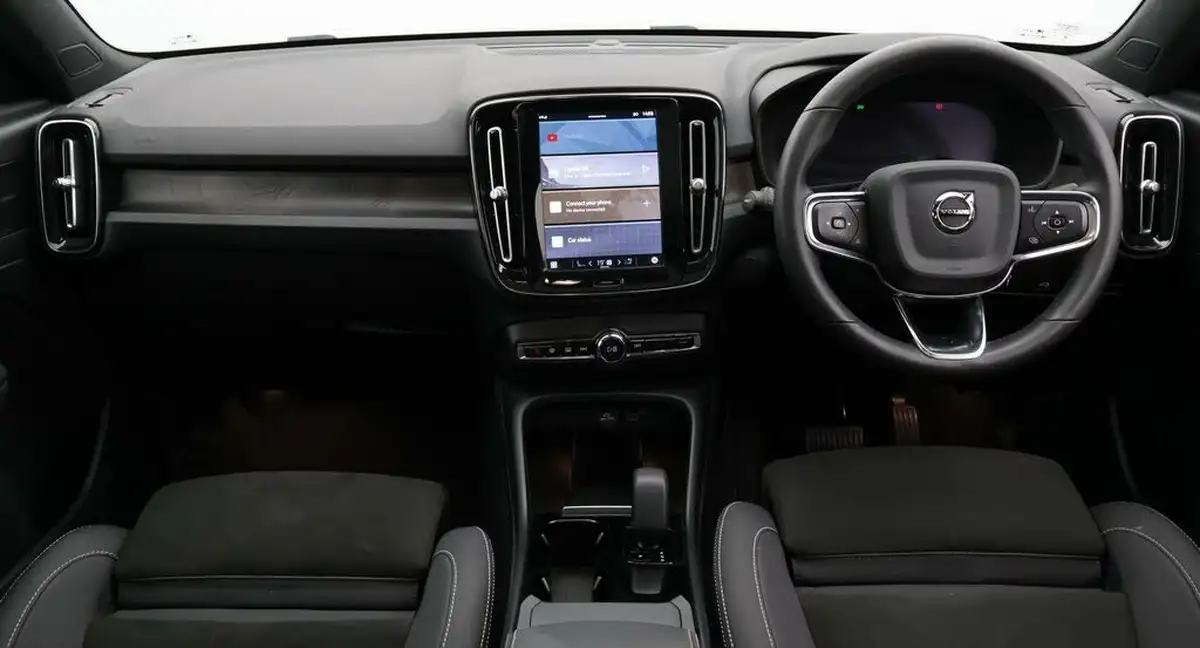 2022-volvo-c40-e-twin-recharge-pro-big-13