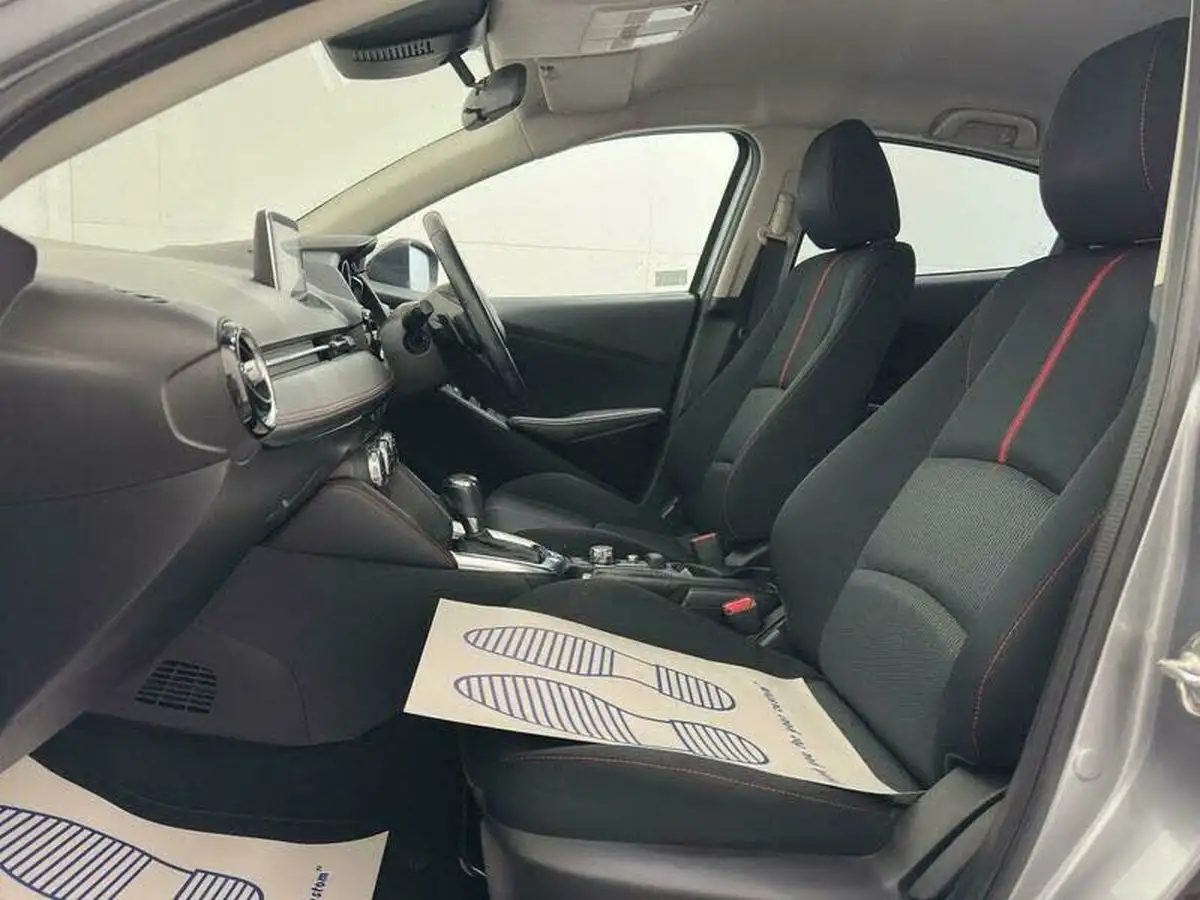 2015-mazda-mazda2-15-sport-nav-90ps-auto-big-44