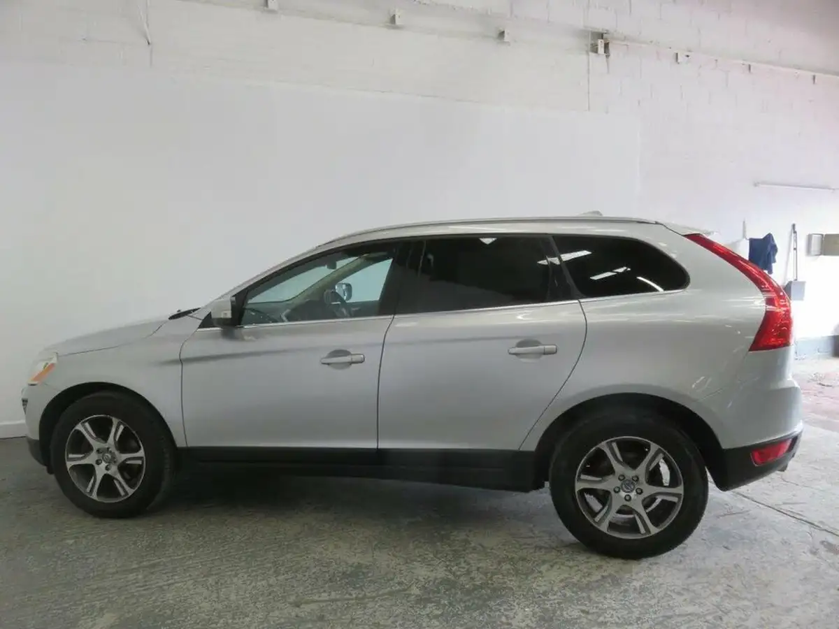 2011-volvo-xc60-24td-d5-se-lux-premium-215bhp-geartronic-big-6