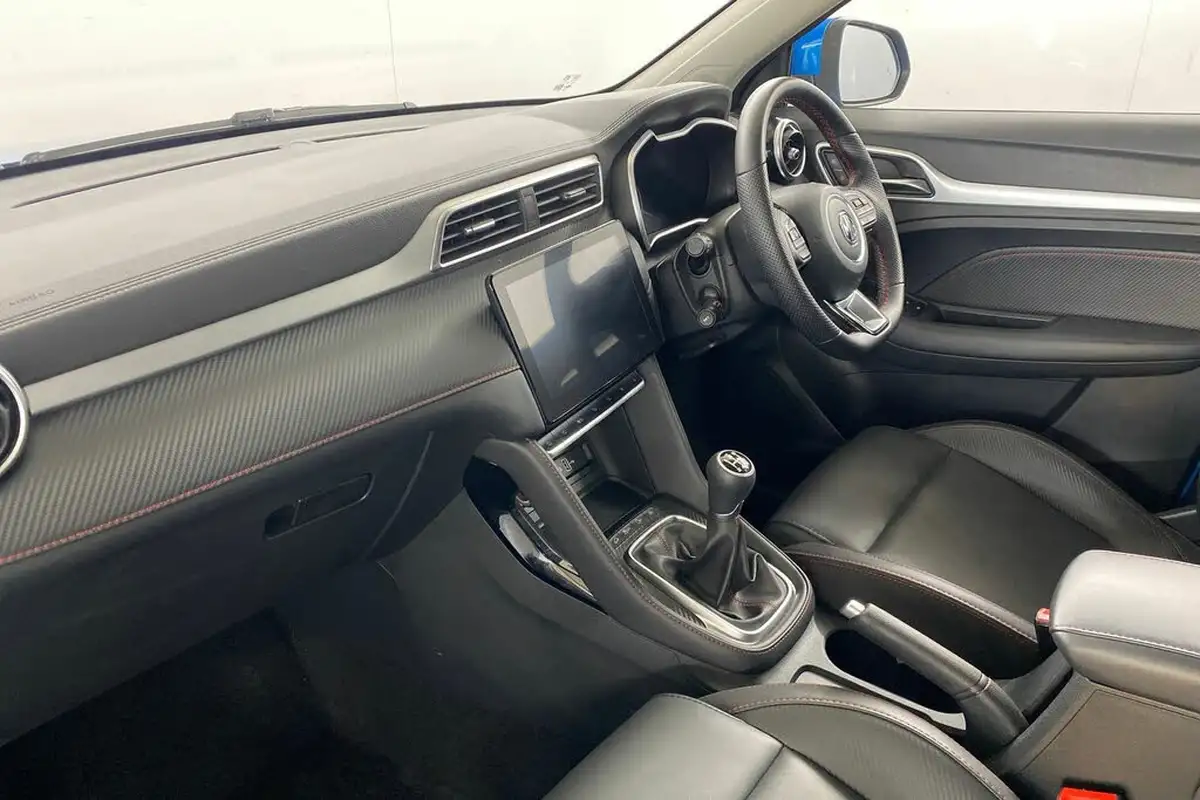 2024-mg-zs-suv-15-vti-tech-exclusive-big-11