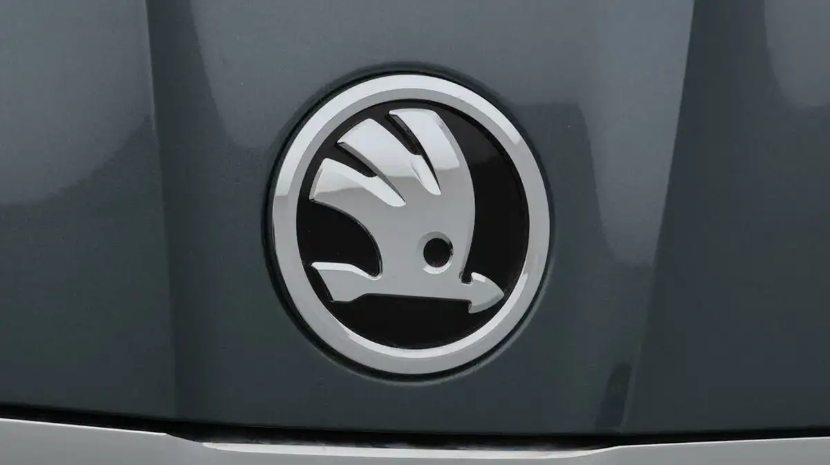 2022-skoda-enyaq-e-60-big-24
