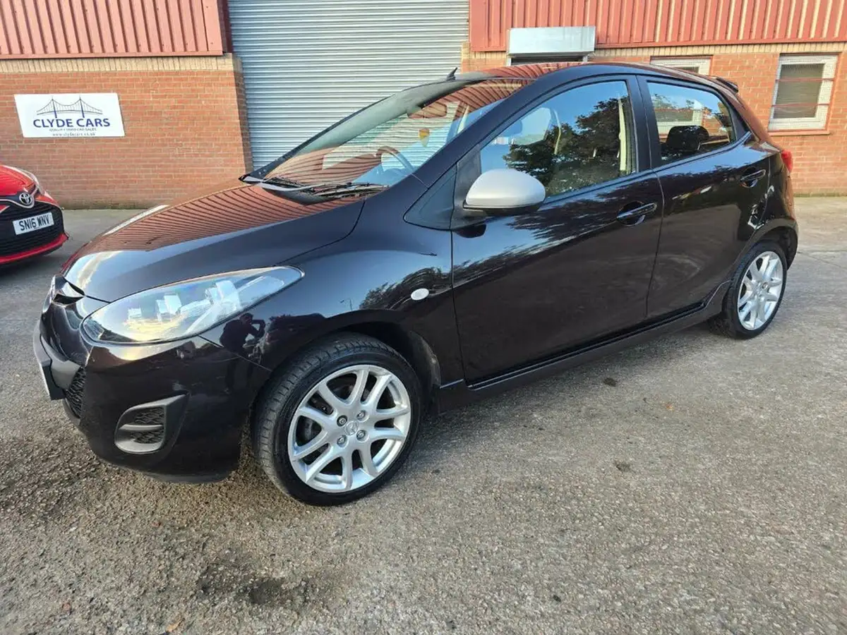 2012-mazda-mazda2-13-tamura-5d-big-17