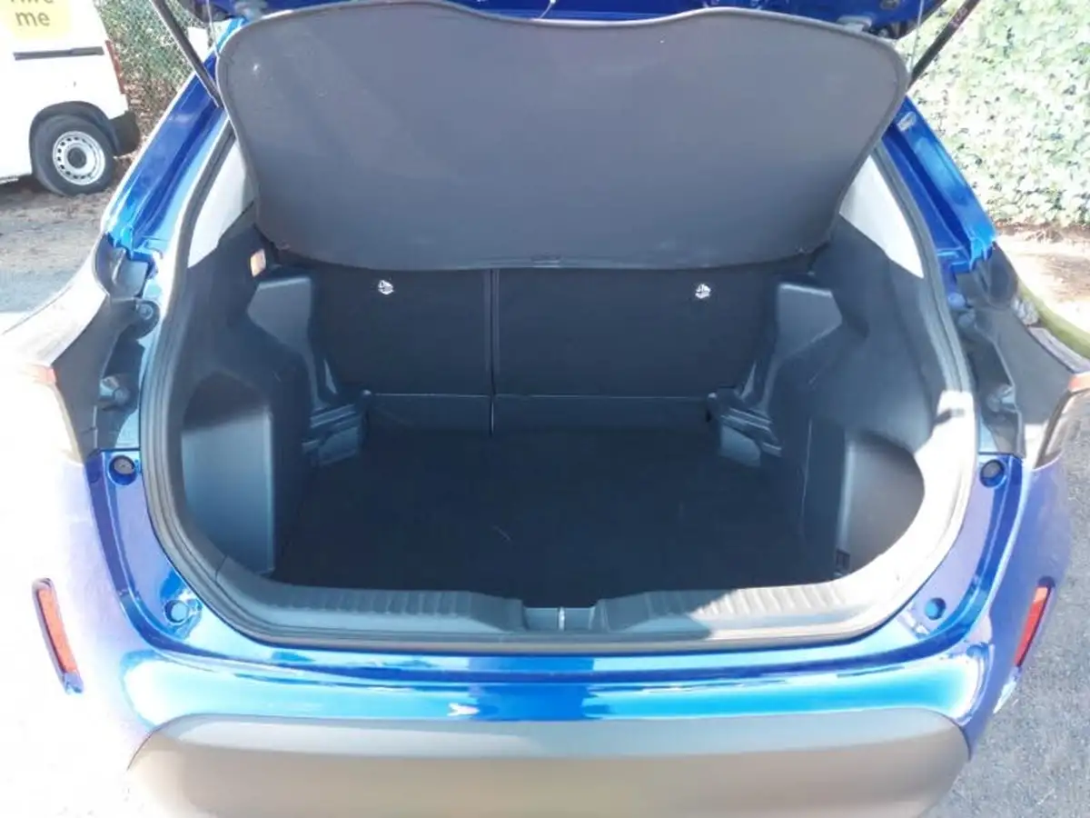 2022-toyota-yaris-cross-15-vvt-i-icon-big-7