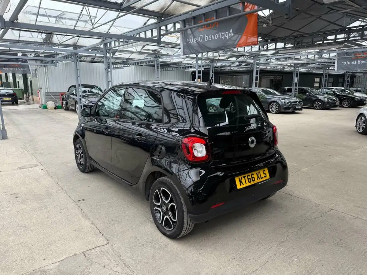 2017-smart-forfour-10-prime-71bhp-premiumss-big-10