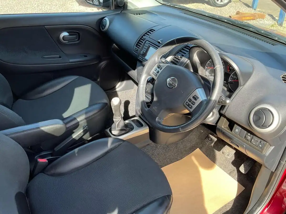 2012-nissan-note-15td-n-tec-big-13