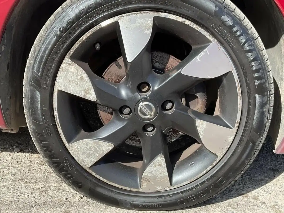 2012-nissan-note-15td-n-tec-big-9