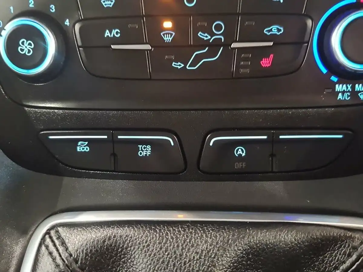2022-ford-transit-connect-big-29