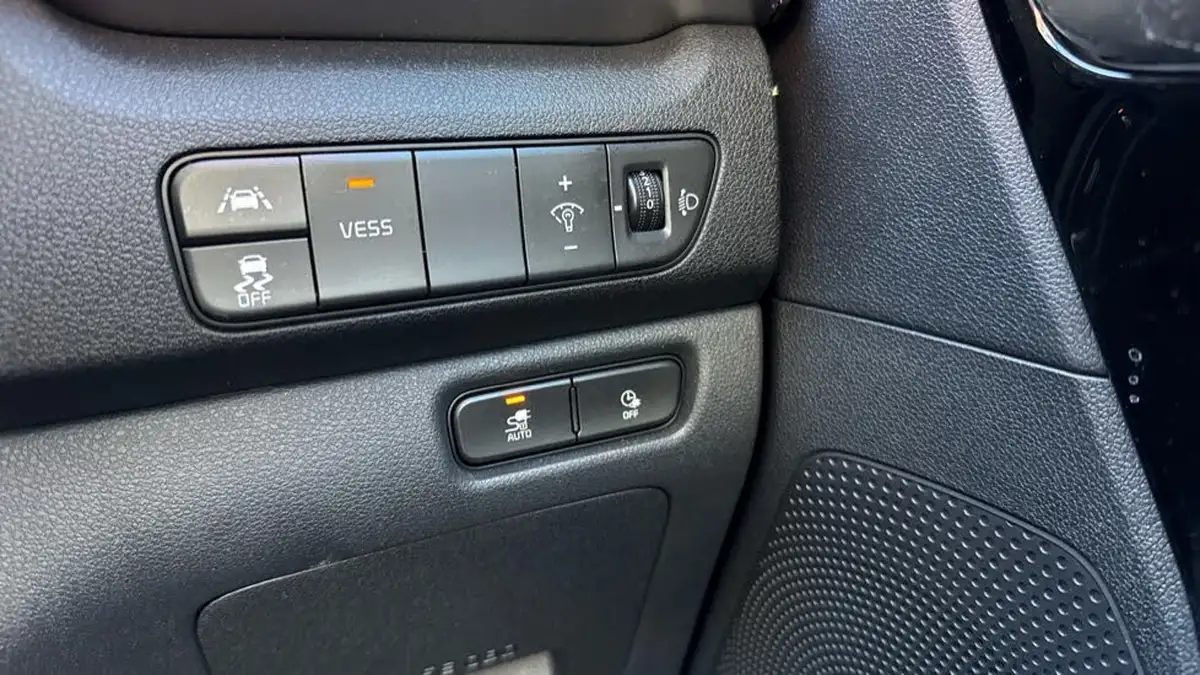 2021-kia-e-niro-ev-3-big-35