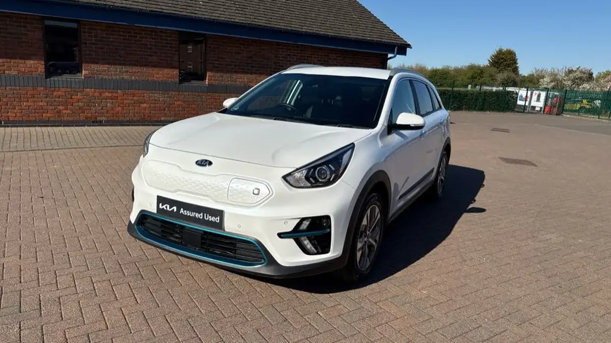 2021-kia-e-niro-ev-3-big-11
