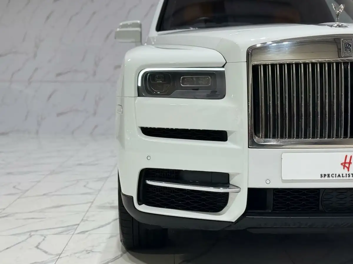 2023-rolls-royce-cullinan-675-big-48