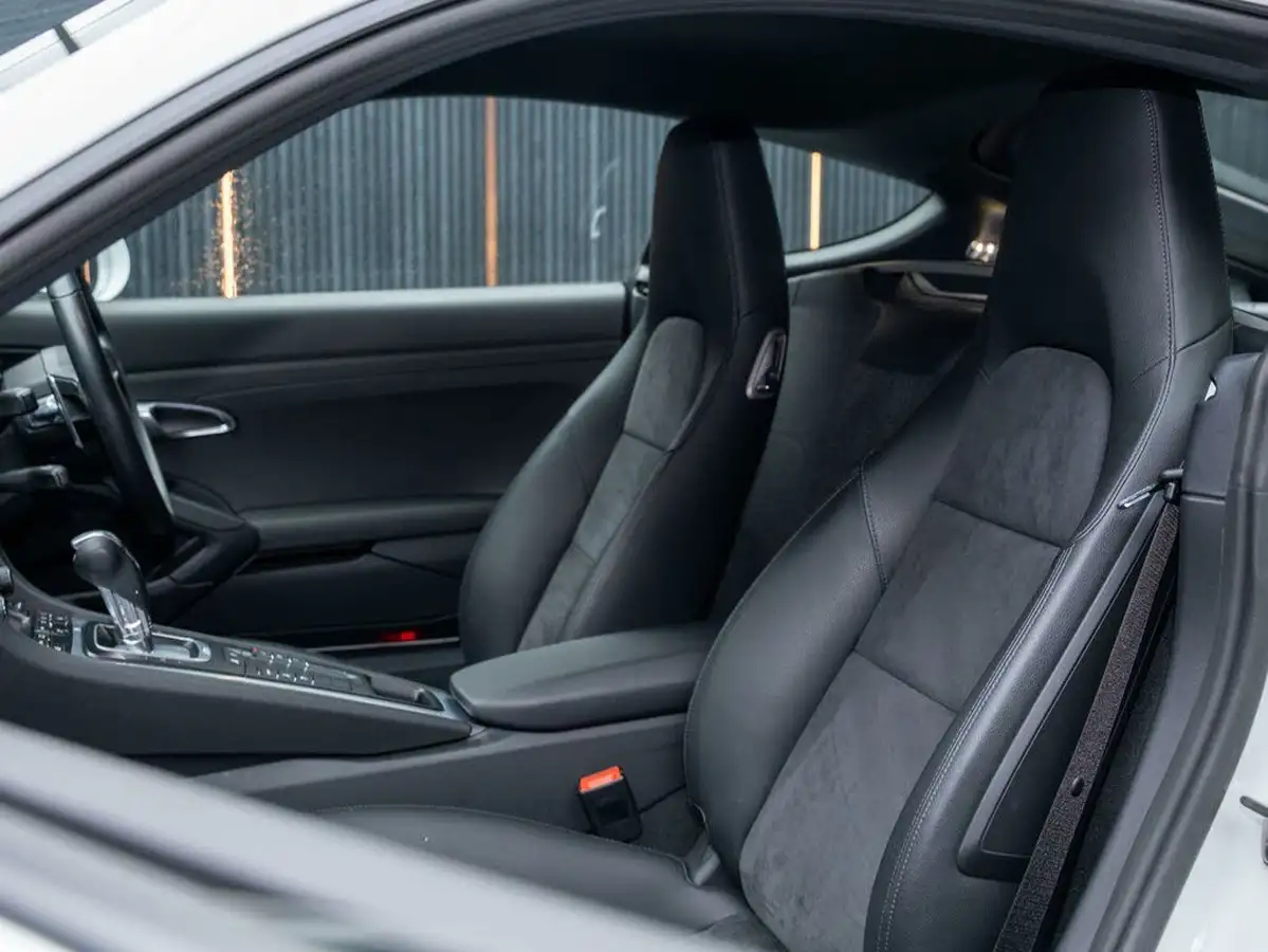 2019-porsche-cayman-718-20-cayman-pdk-big-28