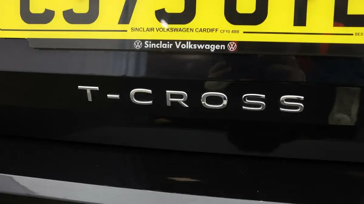 2023-volkswagen-t-cross-10-tsi-black-edition-110ps-dsg-big-19