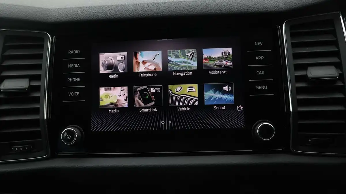 2021-skoda-kodiaq-15-tsi-se-l-dsg-big-10