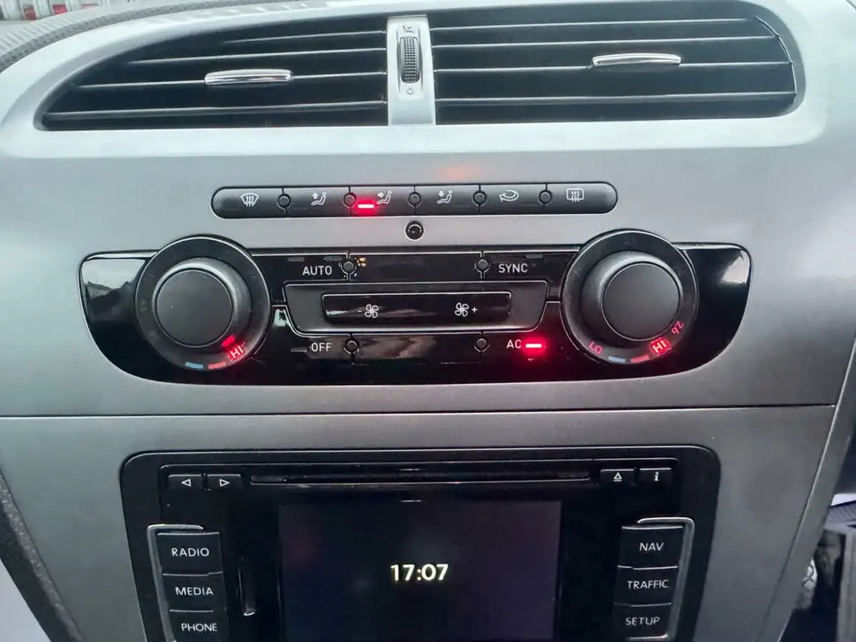 2012-seat-leon-16td-se-copa-big-22