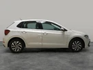 2022-volkswagen-polo-10-life-small-8